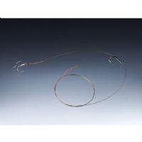 4005652201672 - MK Adventure combi rig - Længde:70cm. - Brudstyrke:9kg. - 001 4535 002<br>Also in the case of this rig the single hook provides security for long distance casts. The single hook sits more securely in the head of the baitfish than a treble hook and should be visible in the case of this rig because the single hook should also be able to get a hold in the pike’s mouth.