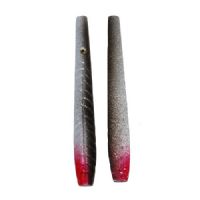 747191903511 - Tobis - 15 gram - Med øje - Sort/Sølv<BR>
Den har en vuggende aktion i vandet og fiskes godt i små nyk. Dette grej er en uimodståelig agn. selv for de mest øvede rovfisk som laks og havørred m.v.