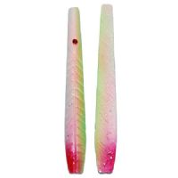 747191903566 - Tobis - 15 gram - Med øje - Grøn pattegris<BR>
Den har en vuggende aktion i vandet og fiskes godt i små nyk. Dette grej er en uimodståelig agn. selv for de mest øvede rovfisk som laks og havørred m.v.