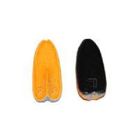 747191904235 - Greyhound Inliner - 7 gram - Sort/Orange
<BR>
Den har en vuggende aktion med tung ende som er dybdegående i vandet og fiskes bedst langsomt. Dette agn i god i sø, å og på kysten.