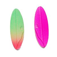 747191904754 - Trutta Skurken - 7 gram - 
Grøn m/Rød røv / Pink
<BR>
Den har en vuggende aktion med tung ende som er dybdegående i vandet og fiskes bedst langsomt. Dette agn i god i sø, å og på kysten.