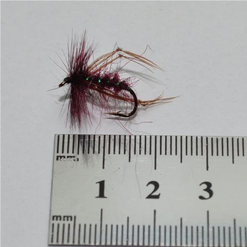 DRY1223 - Tørflue - Hopper Claret - Farve: Mørkerød med Grøn flashing - Str. : 10